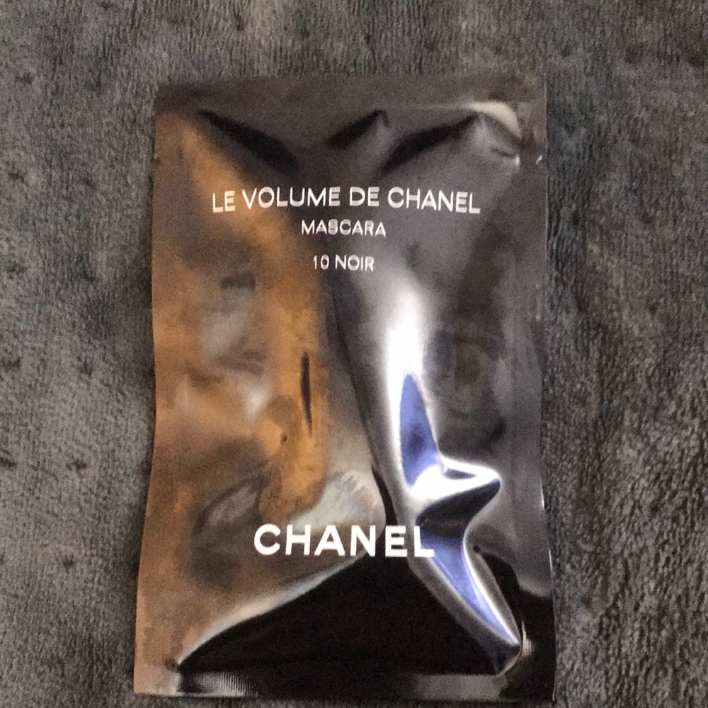 Chanel Le Volume De Chanel Mascara Sample